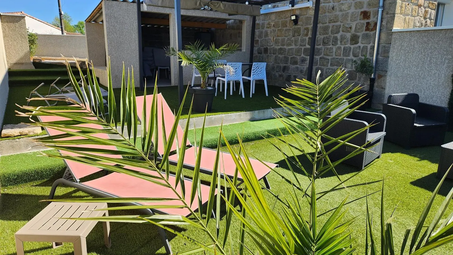 Holiday home Gites Ma&Lia Sud Ardeche Saint-Etienne-de-Fontbellon
